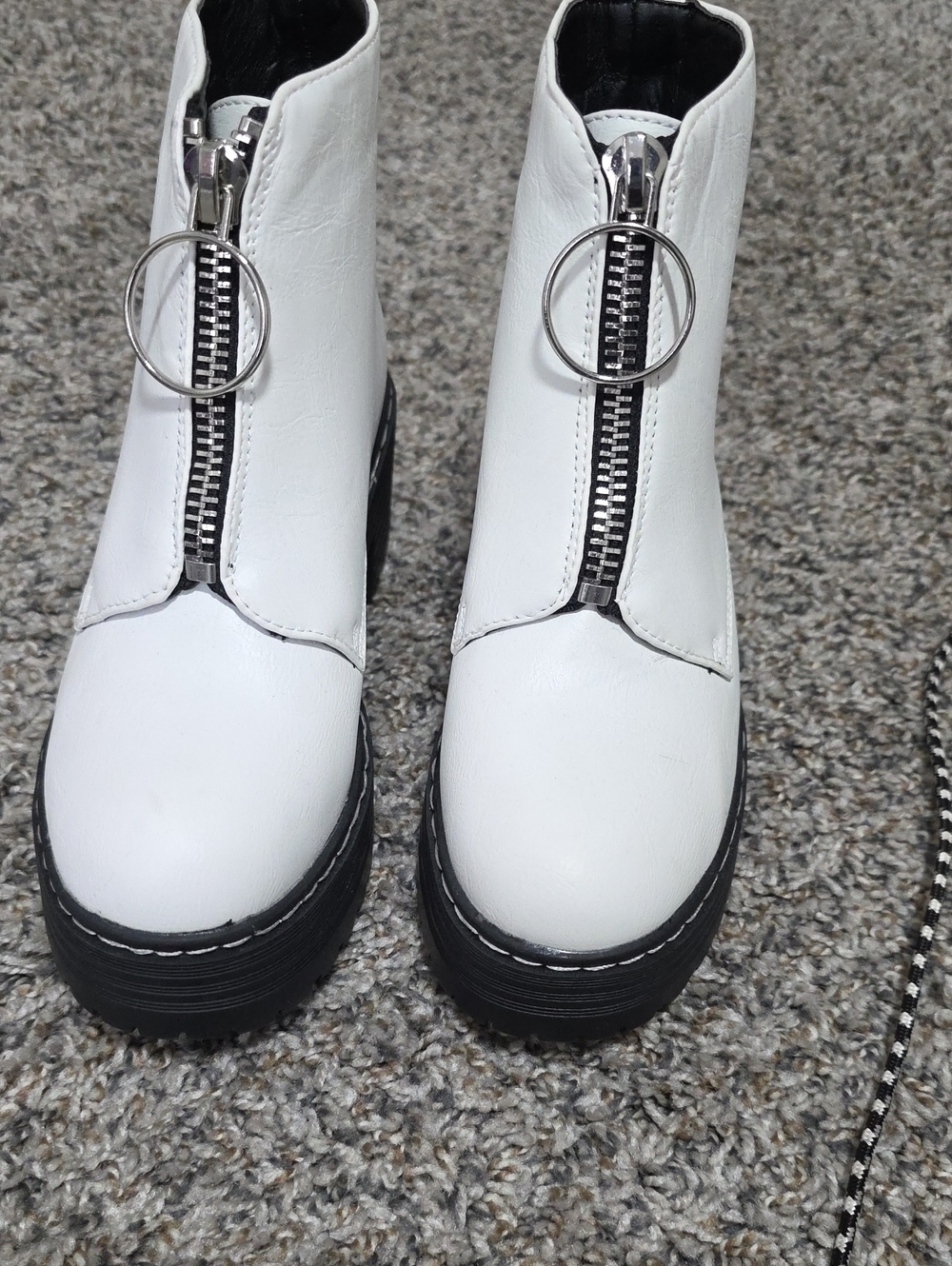 Seven7 White Front-Zip Platform Ankle Boots with Ring Pull